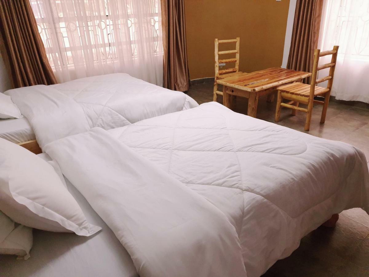 נאיוואשה Merinja Guest House מראה חיצוני תמונה