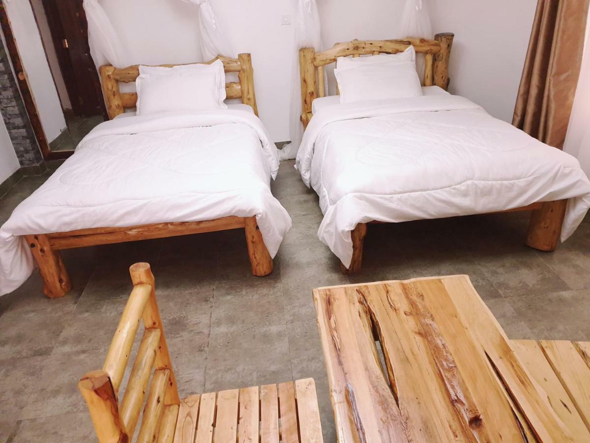 נאיוואשה Merinja Guest House מראה חיצוני תמונה